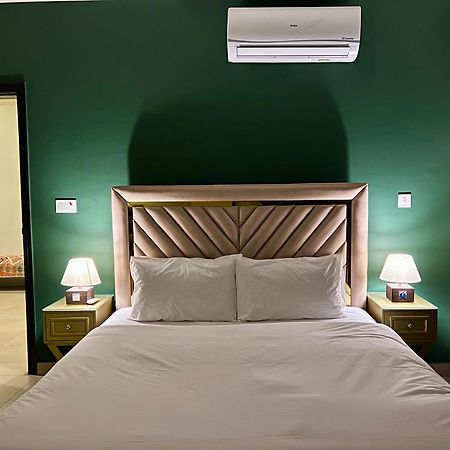 Serenity Corner 4 Bhk Islamabad Exterior foto