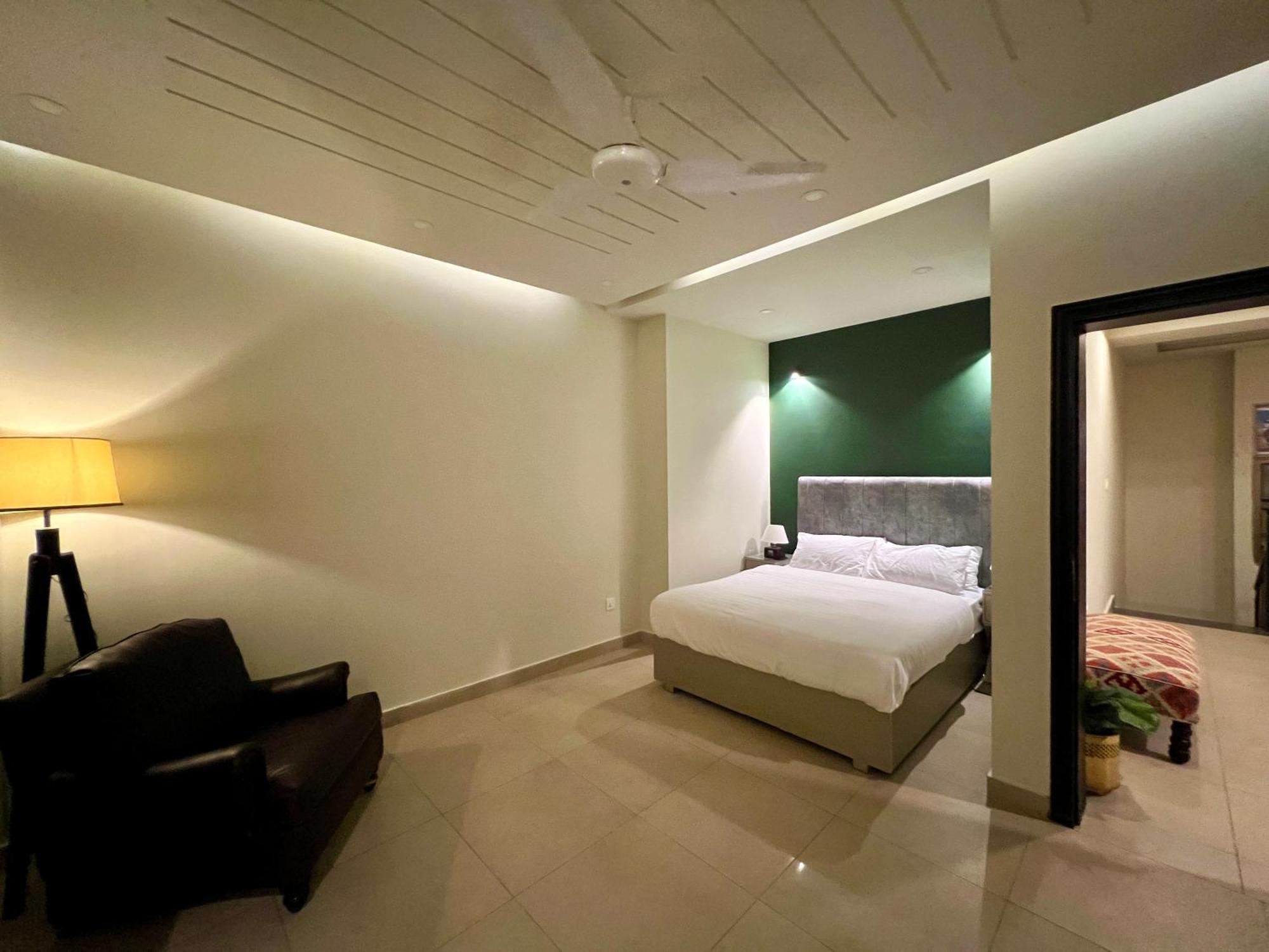 Serenity Corner 4 Bhk Islamabad Exterior foto