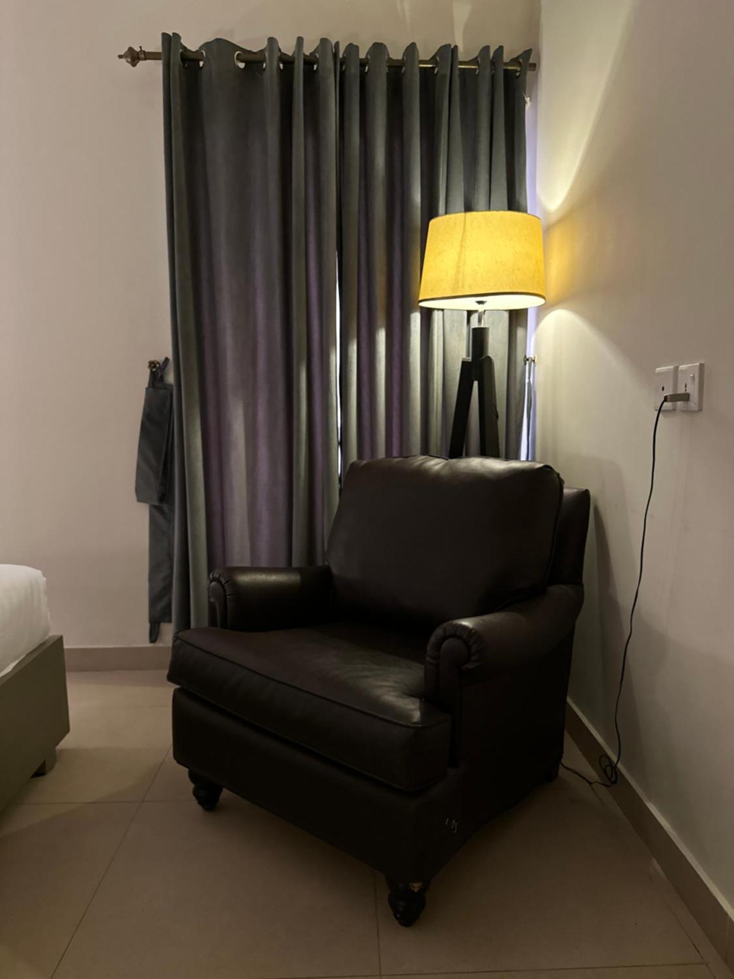 Serenity Corner 4 Bhk Islamabad Exterior foto